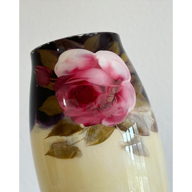 Antik glasvase m bemaling indeni, NB