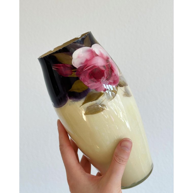 Antik glasvase m bemaling indeni, NB