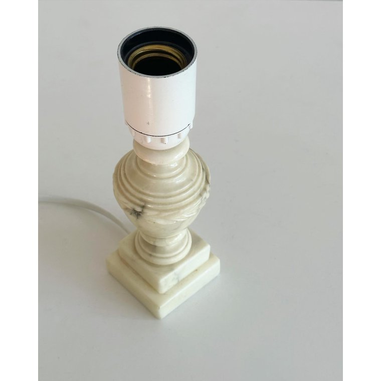 Lille bordlampe, lakeret