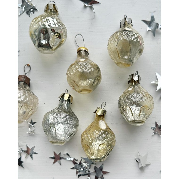Vintage julekugler, gyldne minilanterner, 7 stk samlet