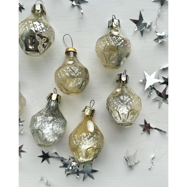 Vintage julekugler, gyldne minilanterner, 7 stk samlet
