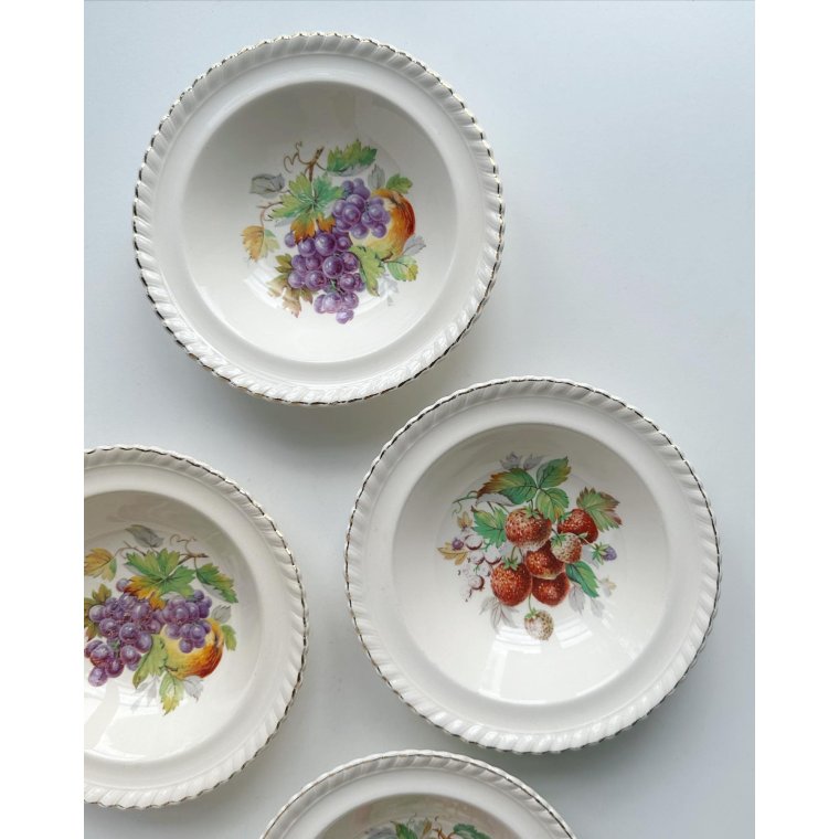 Porridge dishes w fruit motifs, English faience, set of 4, NB