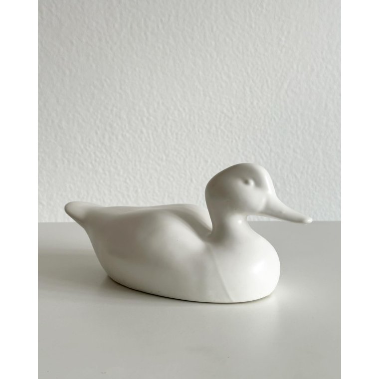 Duck, figure w white glaze, NB