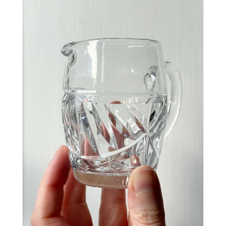 Fldekande af krystalglas, tndeformet