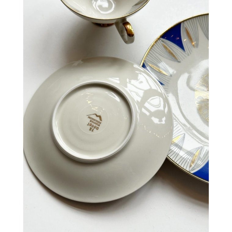 Triost, stor kop m underkop og kagetallerken, bl og guld