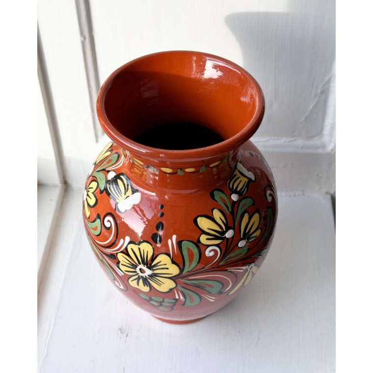Ceramic vase w folklore pattern