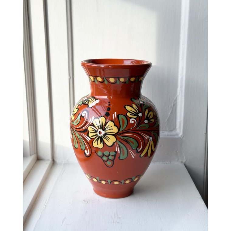 Ceramic vase w folklore pattern