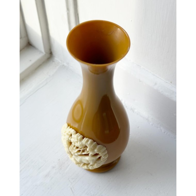Vase, curry yellow plastic w motif