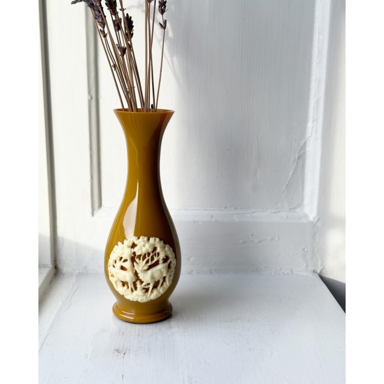 Vase, curry yellow plastic w motif