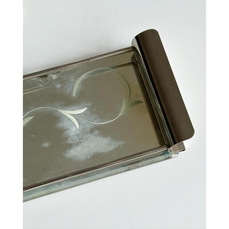 Antik bakke, spejlplade m ciselering