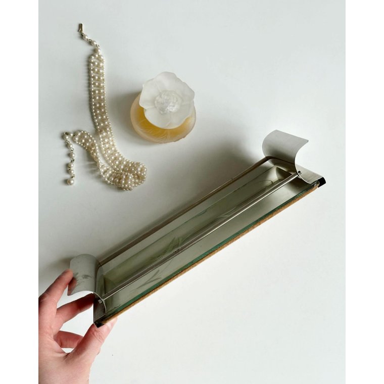 Antik bakke, spejlplade m ciselering