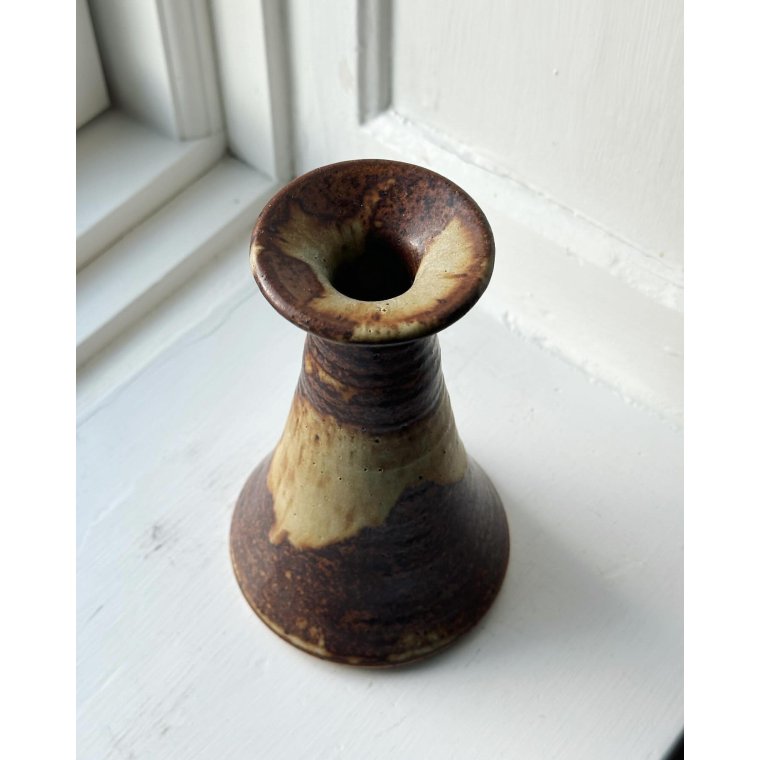 Lysestage, keramik, sign. Visby