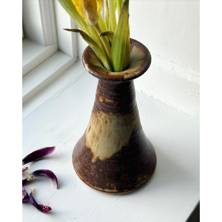 Lysestage, keramik, sign. Visby