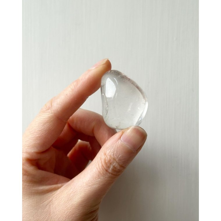Rock crystal, drop shaped, 4 cm