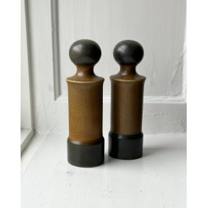 Salt and pepper shakers, ceramic, cylinder