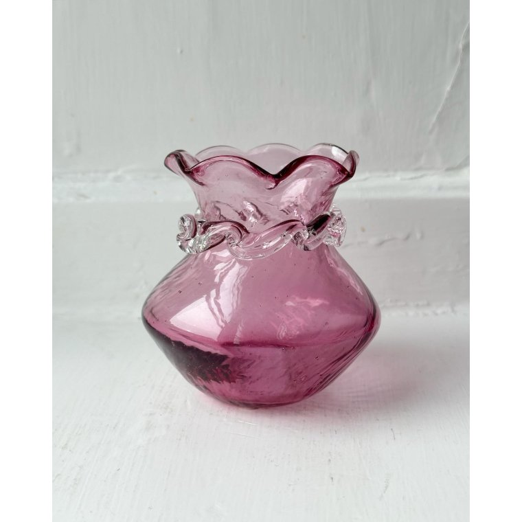 Pilgrim purple mini vase w ruffles, 1966-72, NB