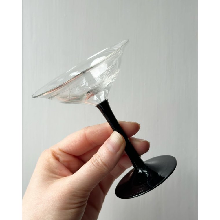 Likrskle m ciseleringer og sort stilk, 2 stk samlet