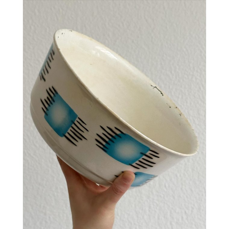 Torgau, faience, patinated serving bowl