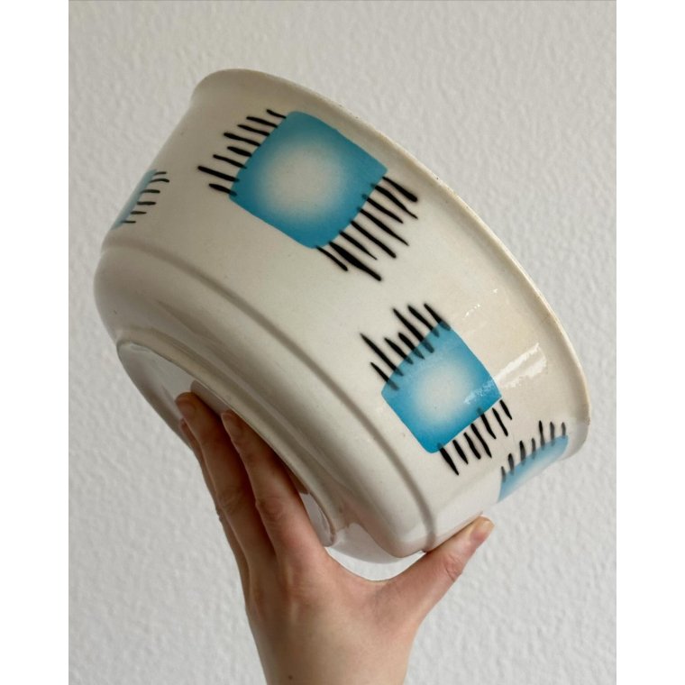 Torgau, faience, patinated serving bowl