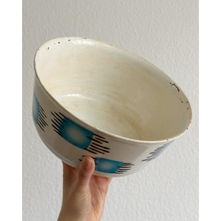 Torgau, faience, patinated serving bowl