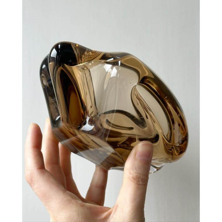 Organic glass dish, smokey