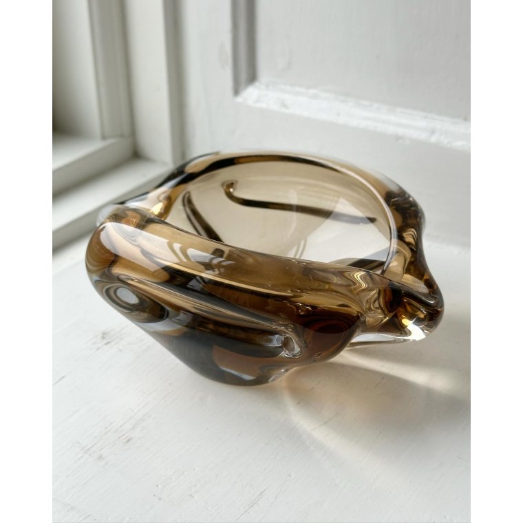 Organic glass dish, smokey