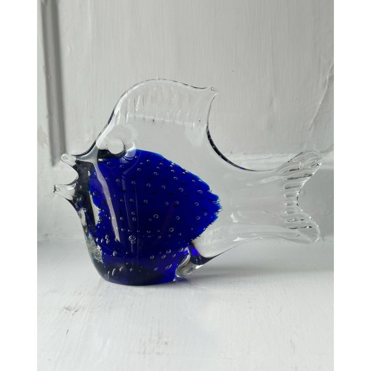 Fish, dark blue w bubbles, NB