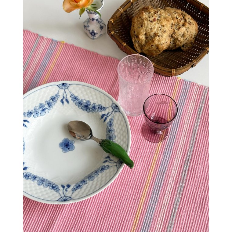 Placemat, pastel pink w stripes