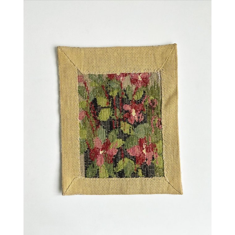 Svensk broderi, rosa blomster