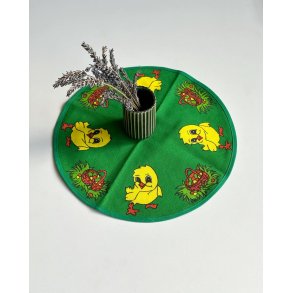 Retro doily w Easter chickens, 28 cm