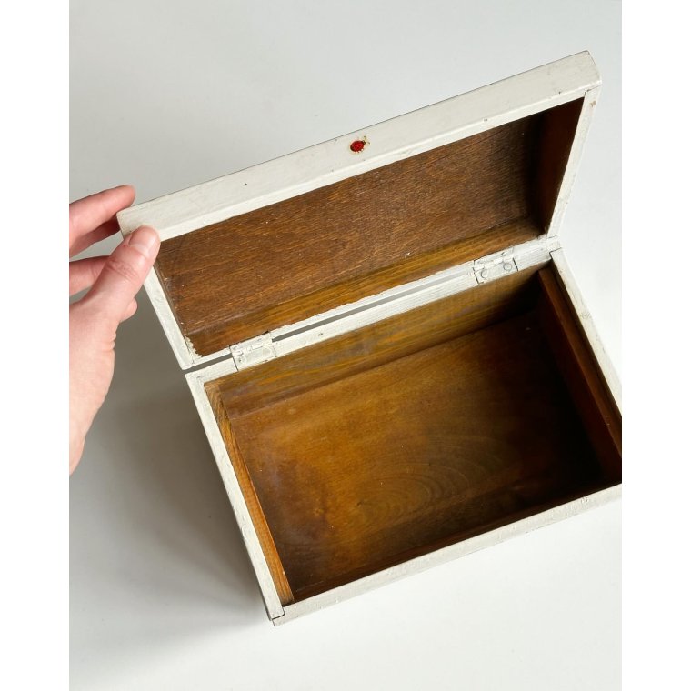 Old wooden box, white w decoupage