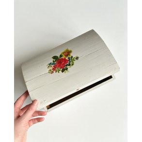 Old wooden box, white w decoupage
