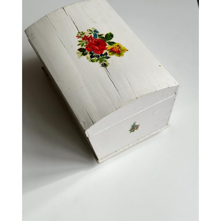 Old wooden box, white w decoupage