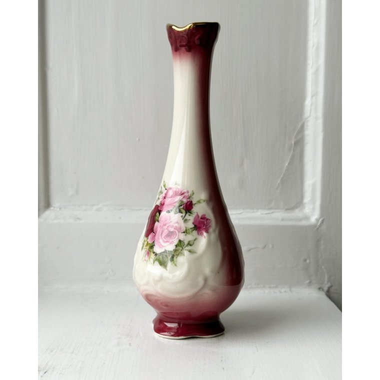 Staffordshire, engelsk fajancevase m blomster