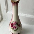 Staffordshire, engelsk fajancevase m blomster