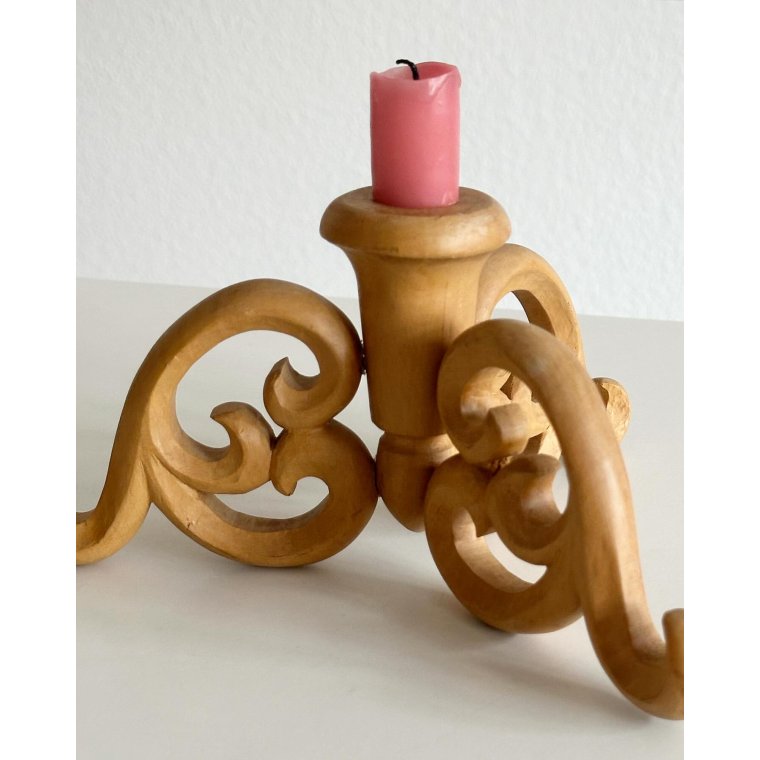 Trlysestage m snirklet fod