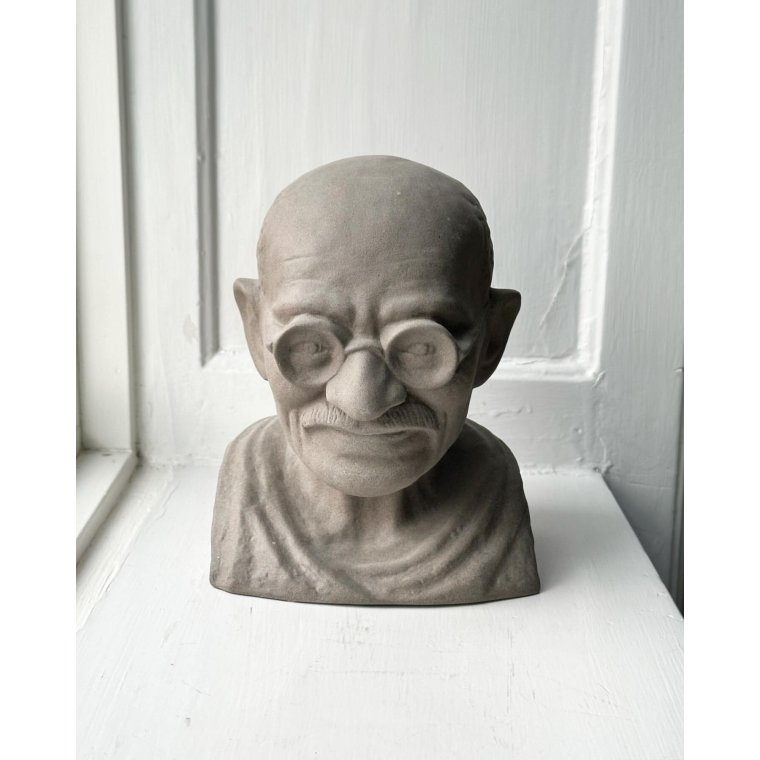 Bikuben sparebsse, Mahatma Gandhi