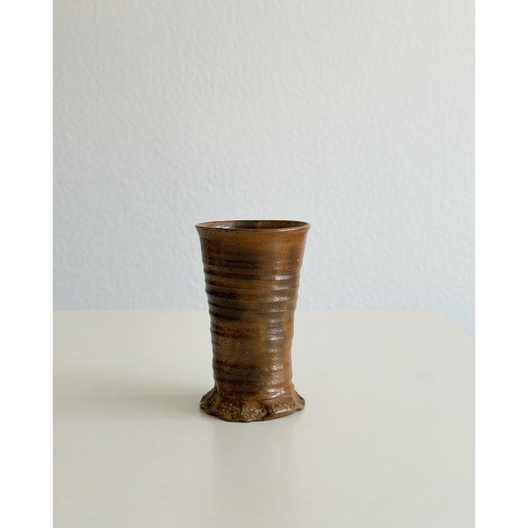 Ceramic cup, brown glaze, sign. 98