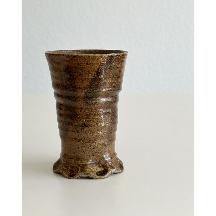 Ceramic cup, brown glaze, sign. 98