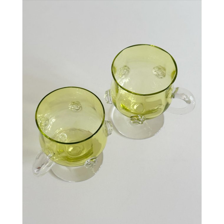 Kopper p fod, grnt glas, 2 stk samlet