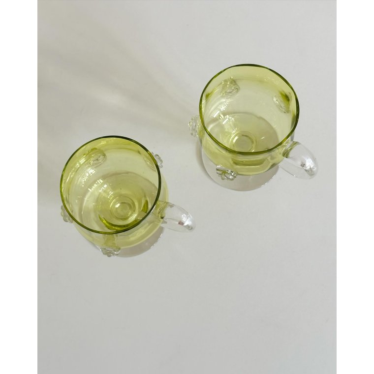 Kopper p fod, grnt glas, 2 stk samlet