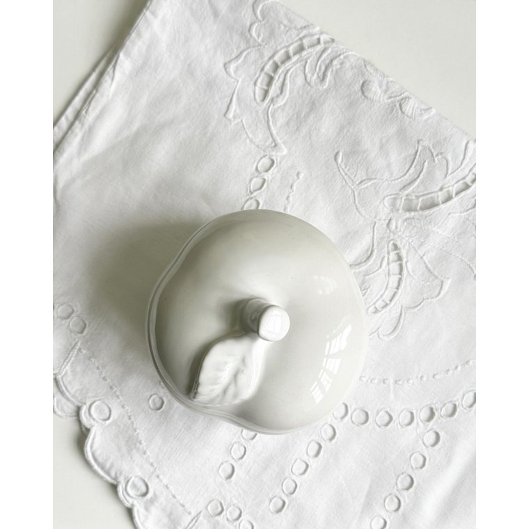 Fajance, ble m hvid glasur