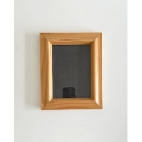Wooden picture frame, 18 x 13 cm