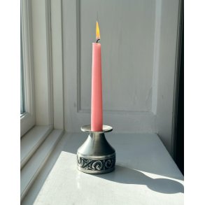 Pewter, pattern on base