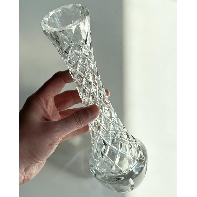 Krystalvase m harlekinslibninger