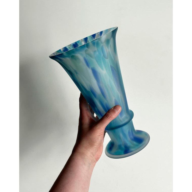 Stor glasvase, blmeleret