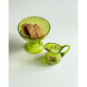 Opsats og kande, grnt glas, st