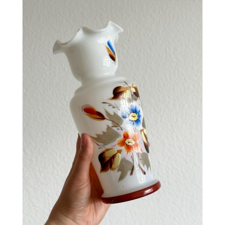 Antik opalinevase m emaljebemaling