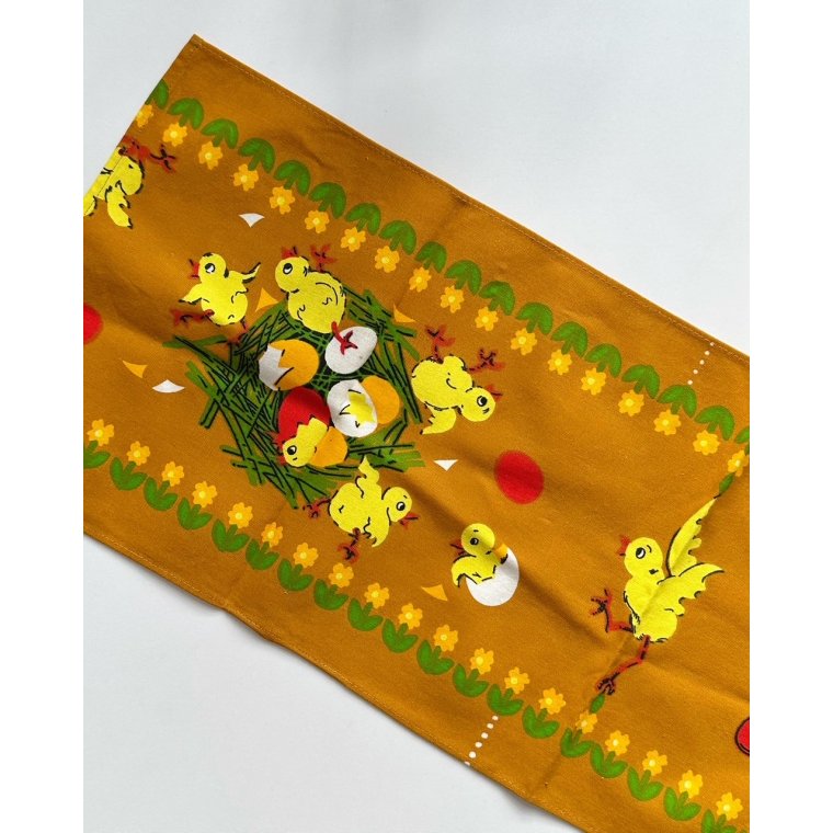 Retro easter table runner