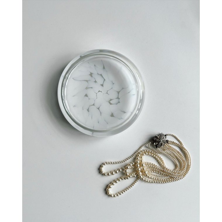 Hvidmeleret glas m klar kant, NB